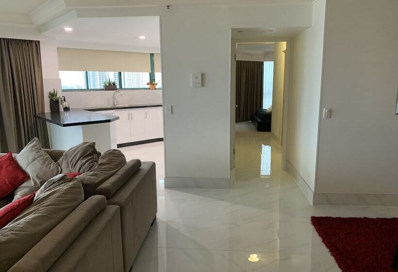 Crown Towers Resort Private Apartments