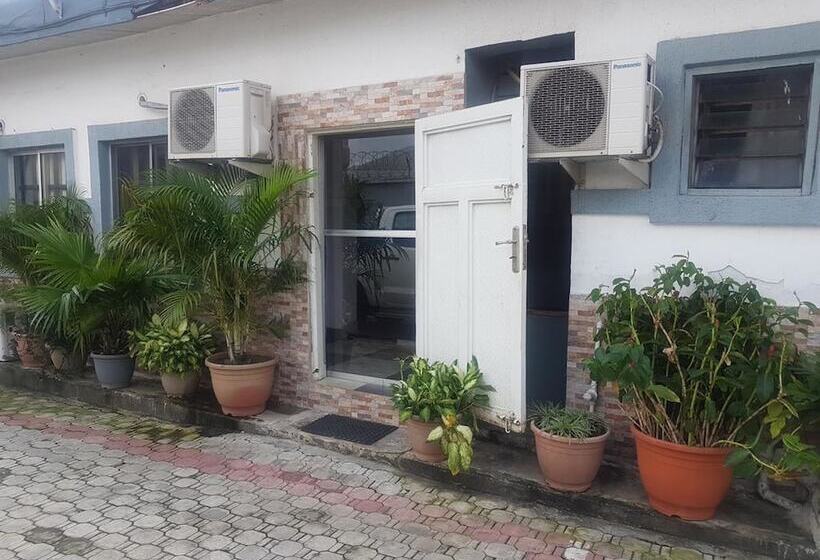 Elmariz Kitchen Motel