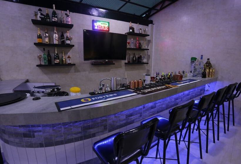 Halfway House Hostel Mactan Cebu Airport