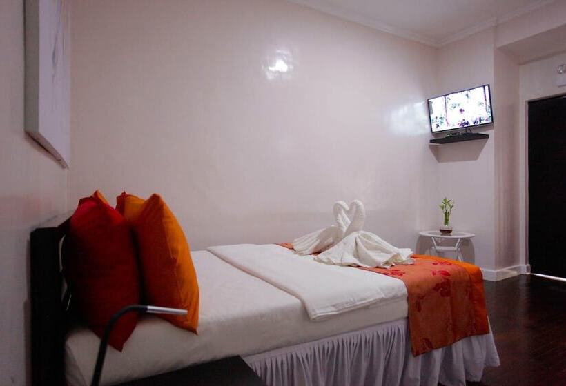 Halfway House Hostel Mactan Cebu Airport