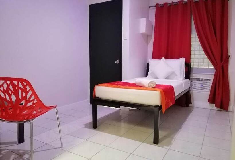 Halfway House Hostel Mactan Cebu Airport