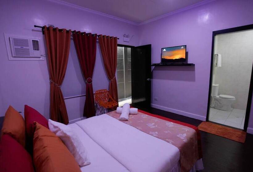 Halfway House Hostel Mactan Cebu Airport