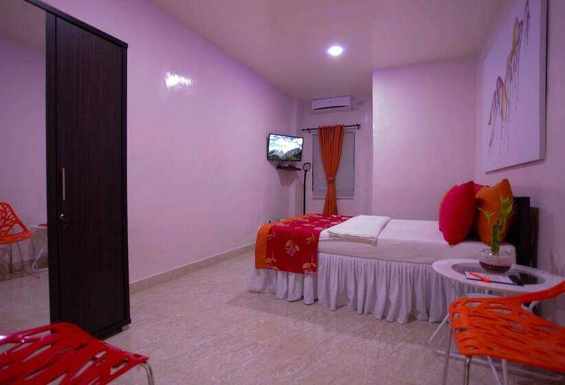 Halfway House Hostel Mactan Cebu Airport