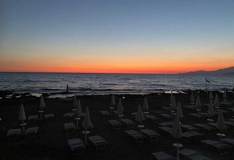 فندق فئة نجمة واحدة Il Gabbiano Palinuro