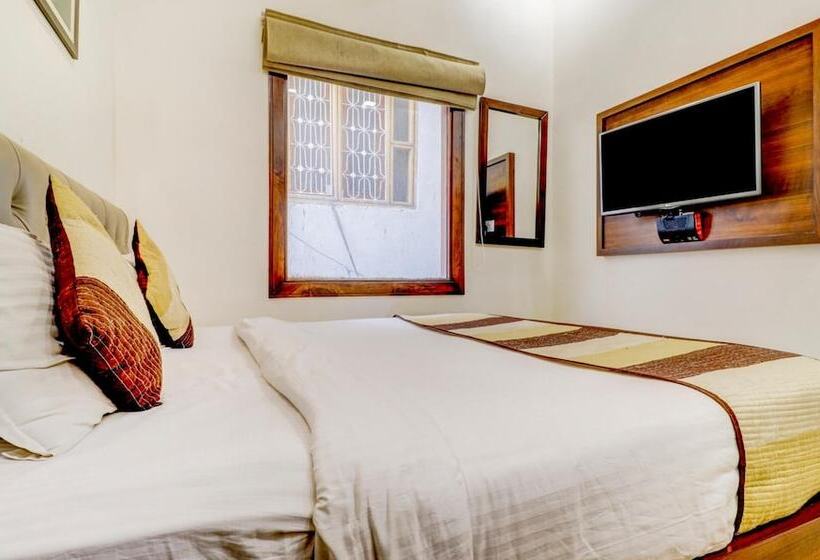 هتل Ajmer Regency