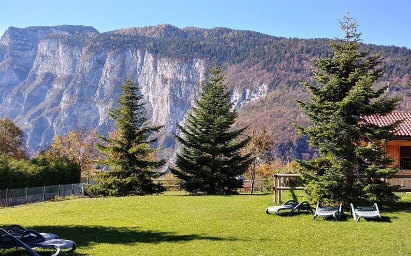 בית מלון כפרי Belvedere Srl