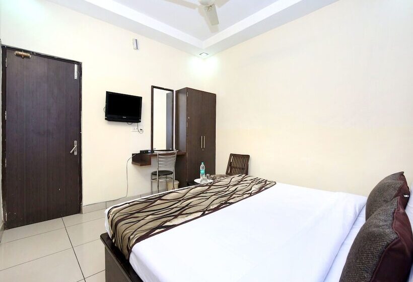 ホテル Golden Halo