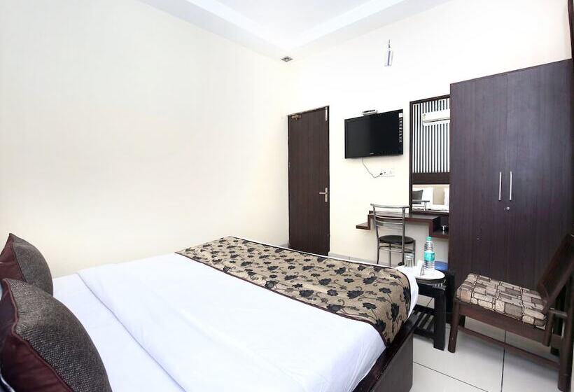 ホテル Golden Halo