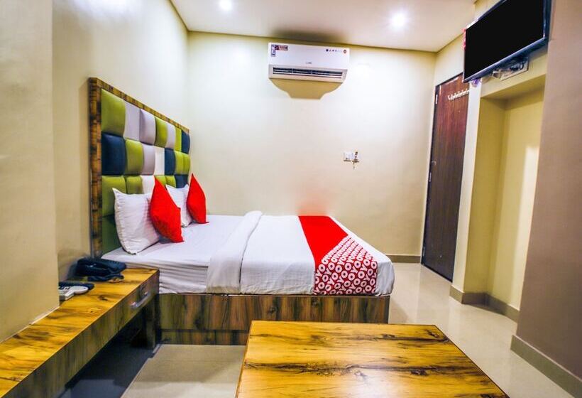 Отель Jeelan Palace