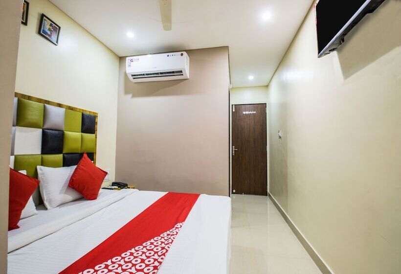 Отель Jeelan Palace