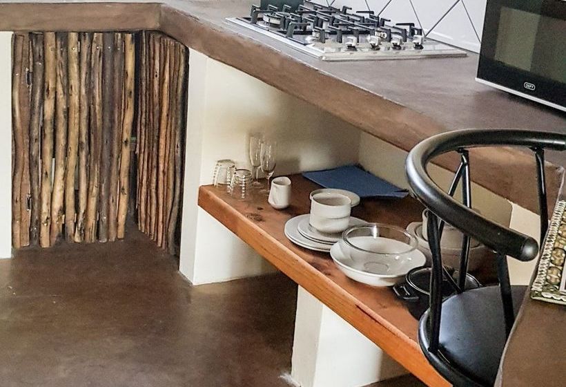 בית מלון כפרי Kingfisher Bush Lodge