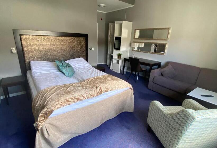 Отель L Koselig