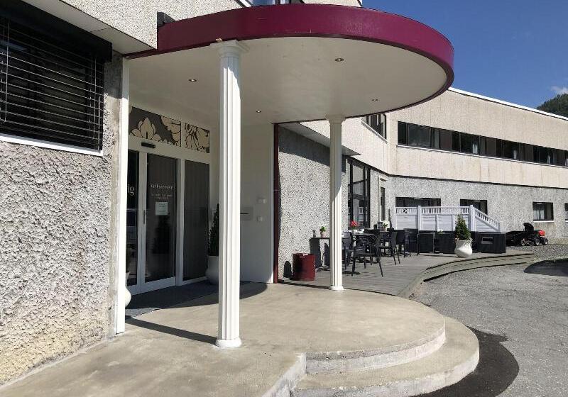 Отель L Koselig