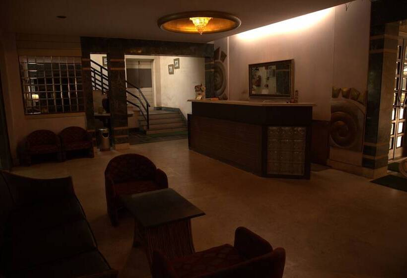 בית מלון כפרי Landmarcplaza