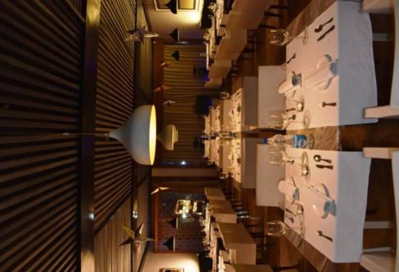 ホテル Noosa By Dcrest