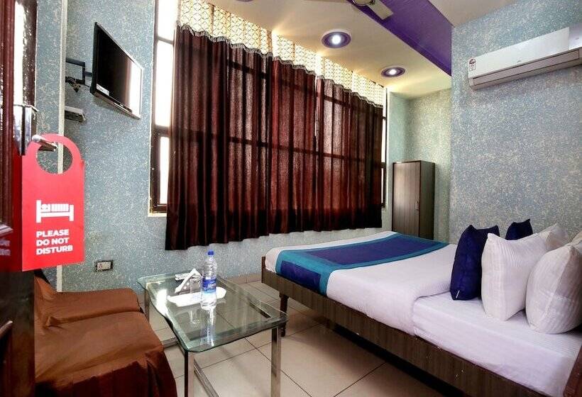 ホテル Prem Sagar