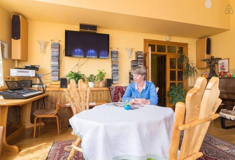 هتل Rodnik Guest House