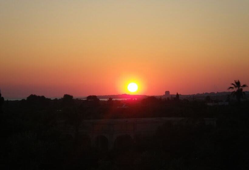 田舎風ホテル Masseria Agriturismo Faresalento