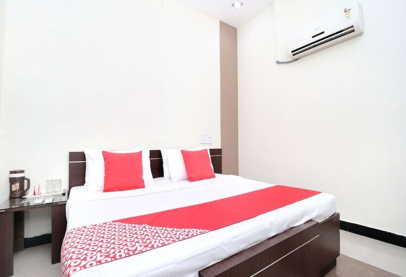 ホテル Silver Star By Oyo Rooms