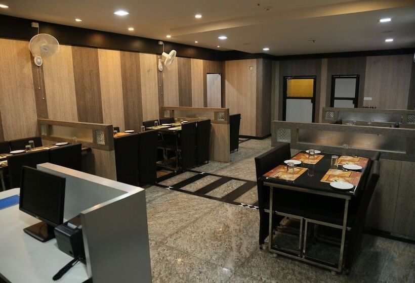 Отель Sumi Palace