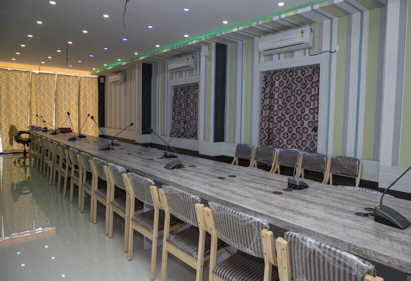 Отель Tazz Odisha