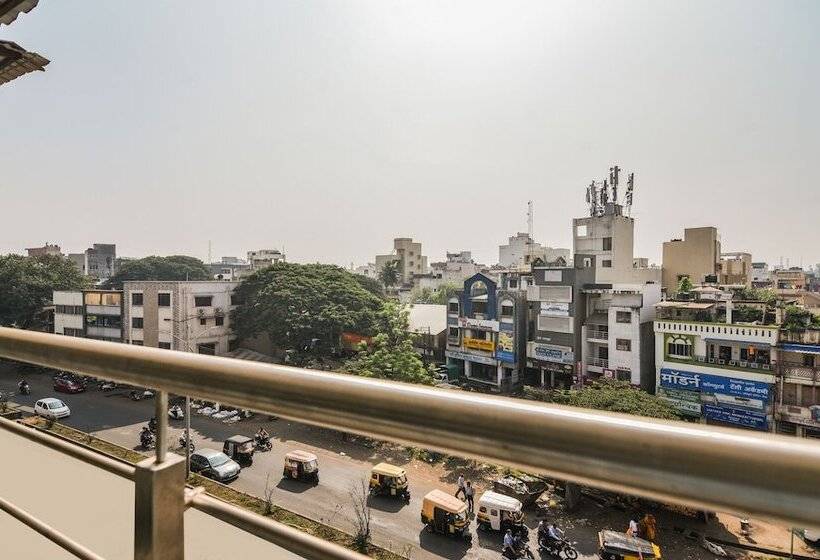 酒店 Treebo Shree Sai Suites