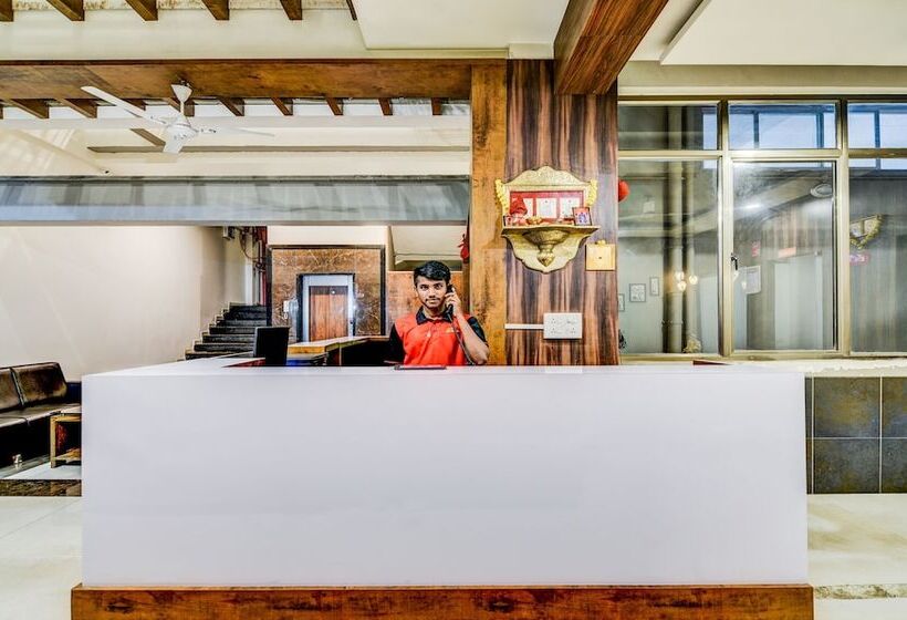 酒店 Treebo Shree Sai Suites