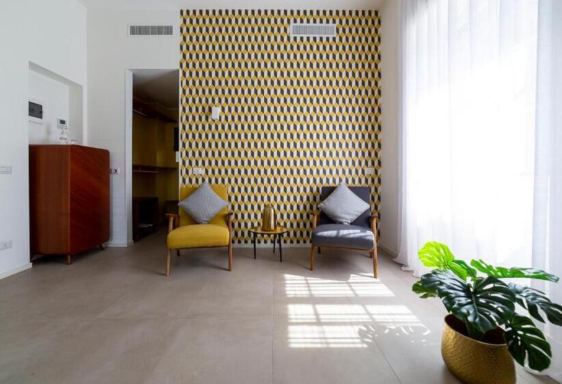 Le Stanze Del Lago Suites & Pool