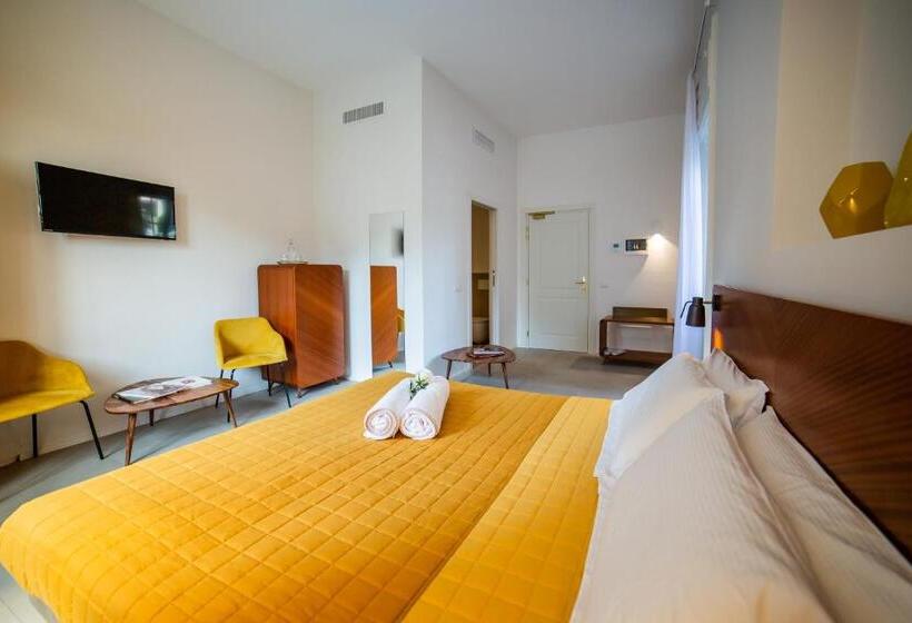 Le Stanze Del Lago Suites & Pool