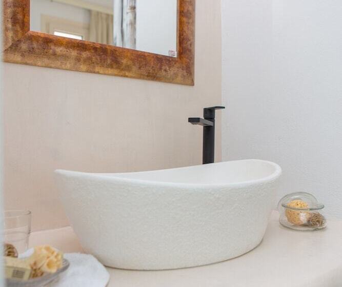 Naxian Lounge Villas