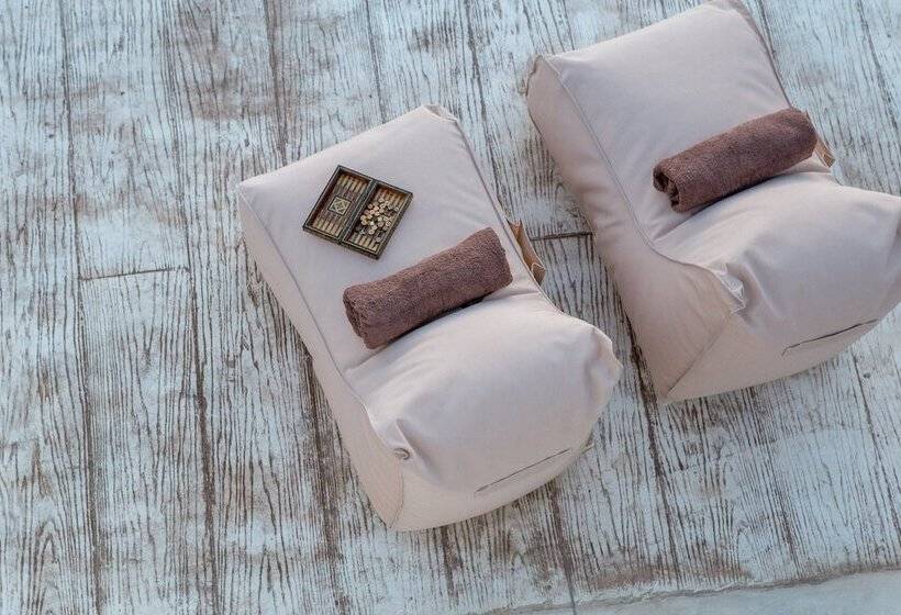 Naxian Lounge Villas