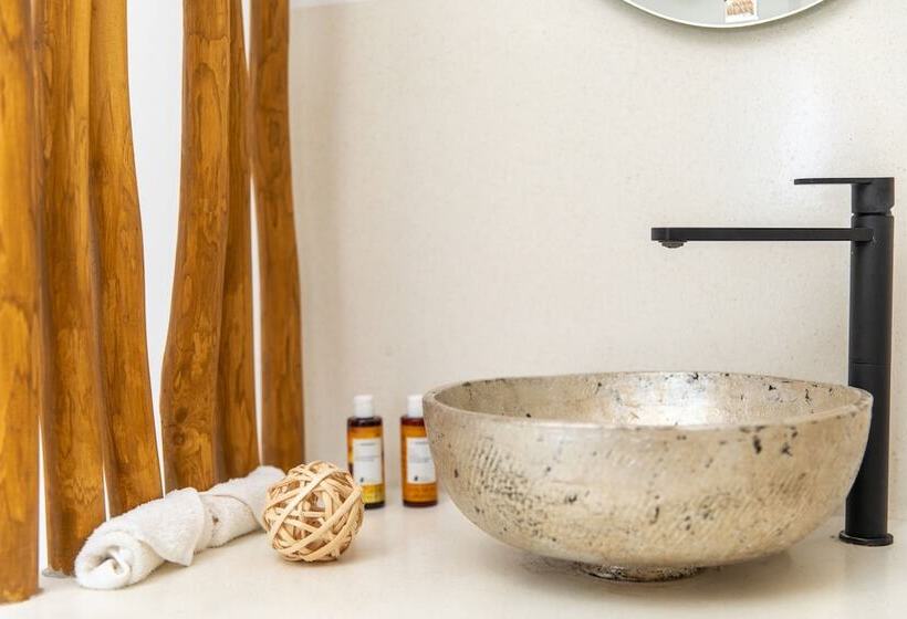 Naxian Lounge Villas