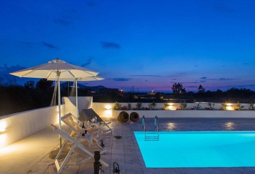 Naxian Lounge Villas