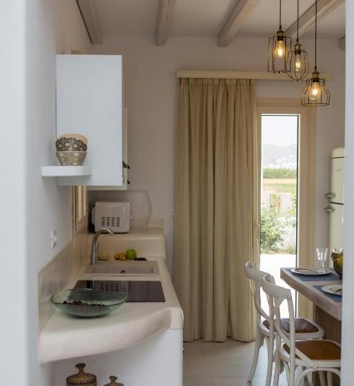 Naxian Lounge Villas