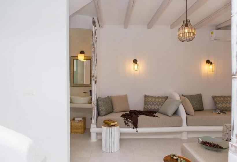 Naxian Lounge Villas