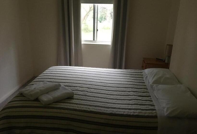 Ovensview On Riverside