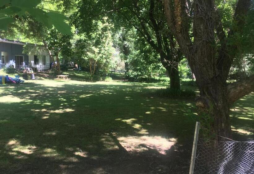 Ovensview On Riverside