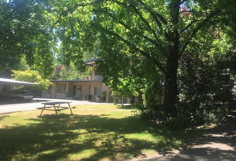 Ovensview On Riverside