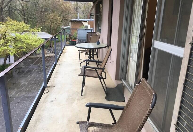 Ovensview On Riverside