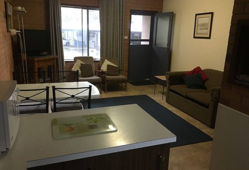 Ovensview On Riverside