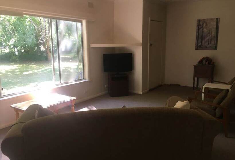 Ovensview On Riverside