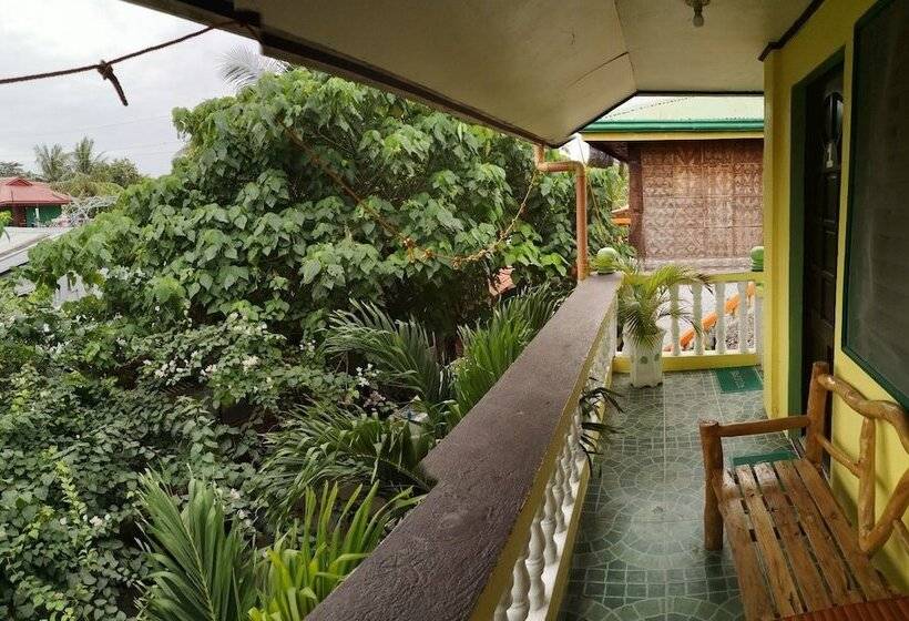 ペンション Guanna's Place Room And Resto Bar