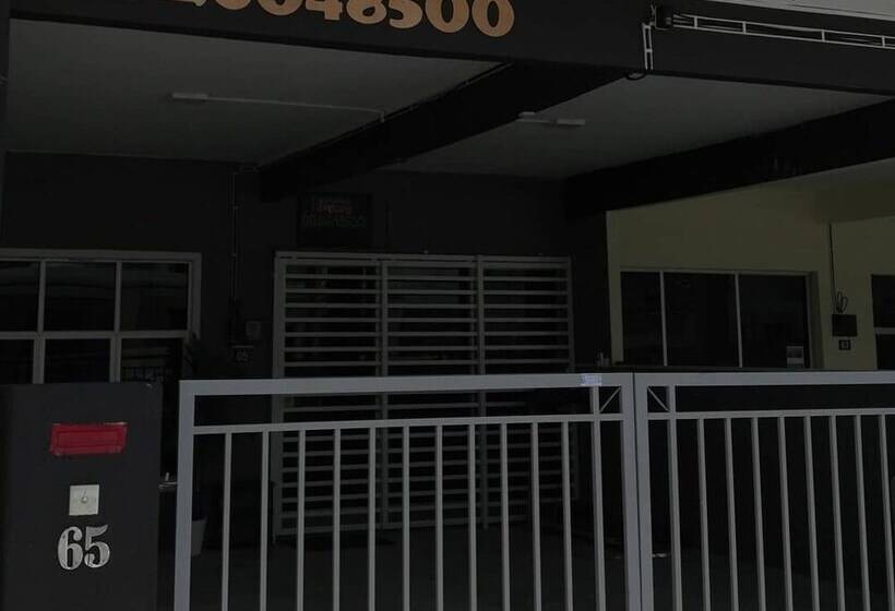 بنسيون Hartamas Homestay