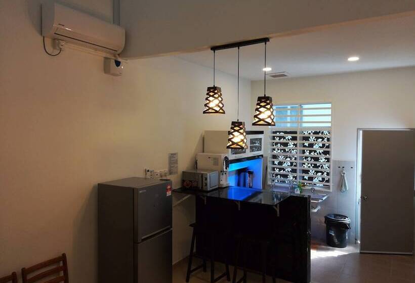 بنسيون Hartamas Homestay