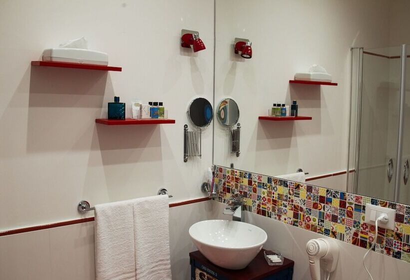 膳宿费 Palermo Gallery