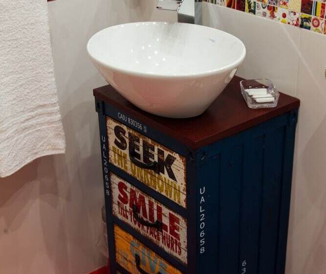 膳宿费 Palermo Gallery