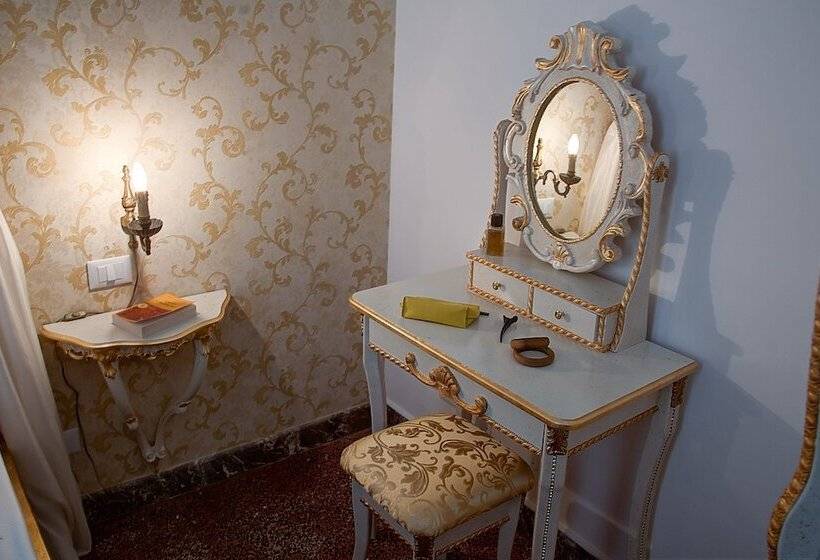 膳宿费 Palermo Gallery