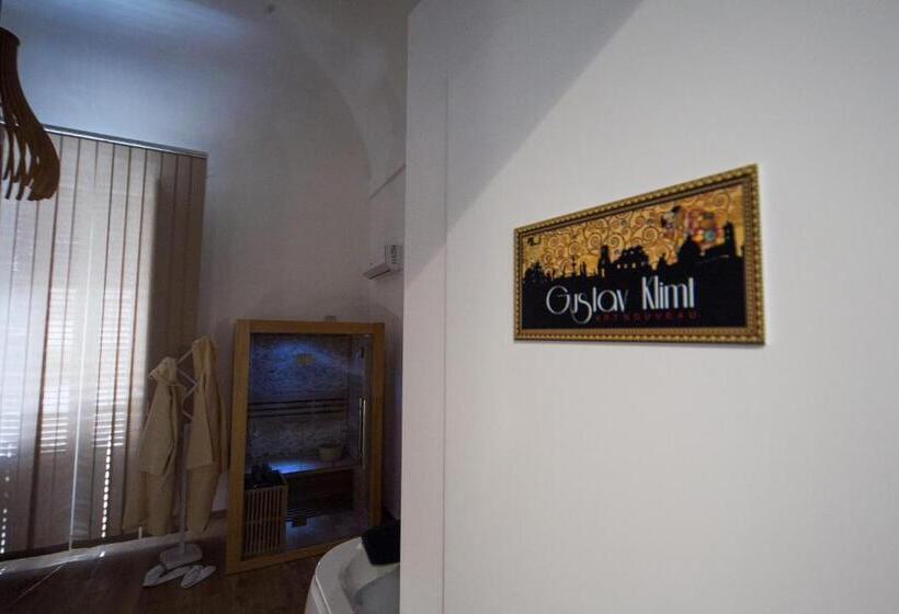 膳宿费 Palermo Gallery