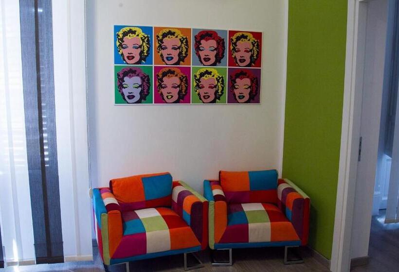 膳宿费 Palermo Gallery