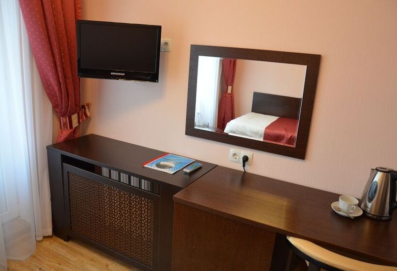 پانسیون Pansionat Iskra